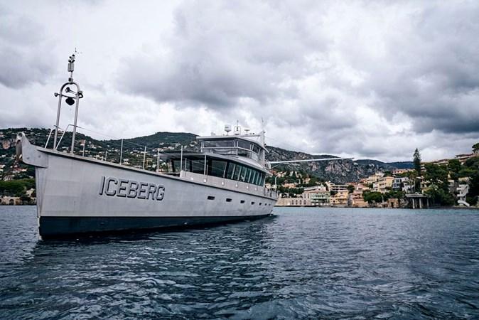 yacht Iceberg