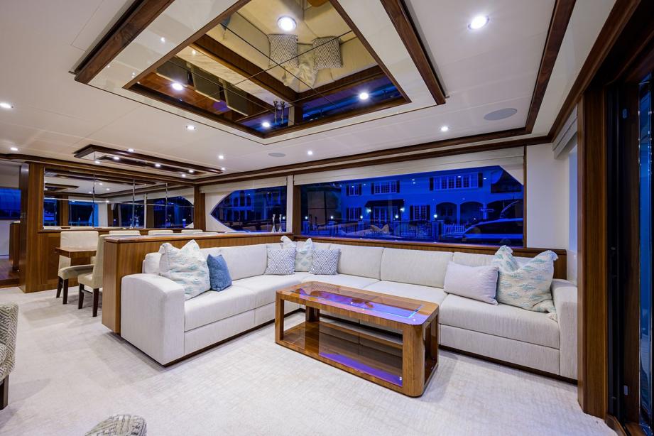 yacht Seven Diamonds