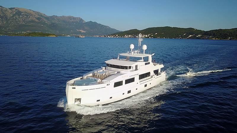yacht Serenitas