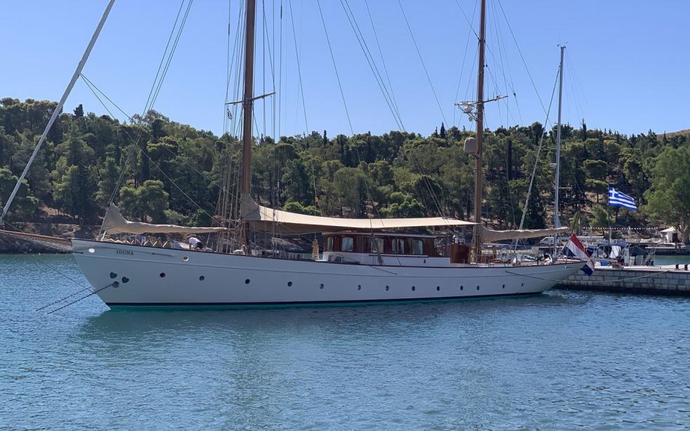 yacht Iduna