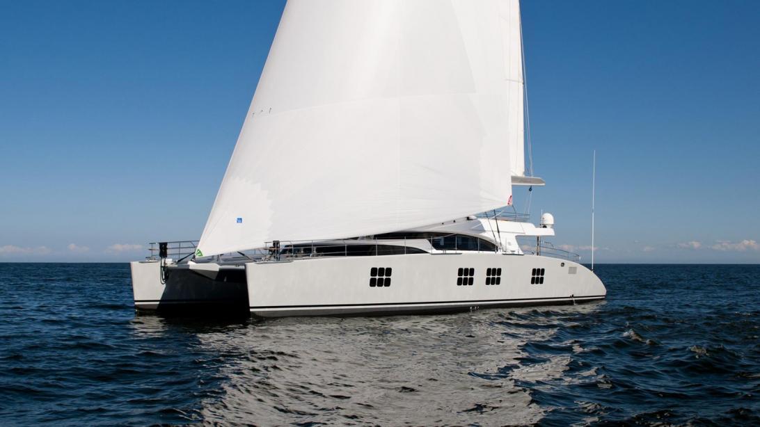 yacht Ipharra