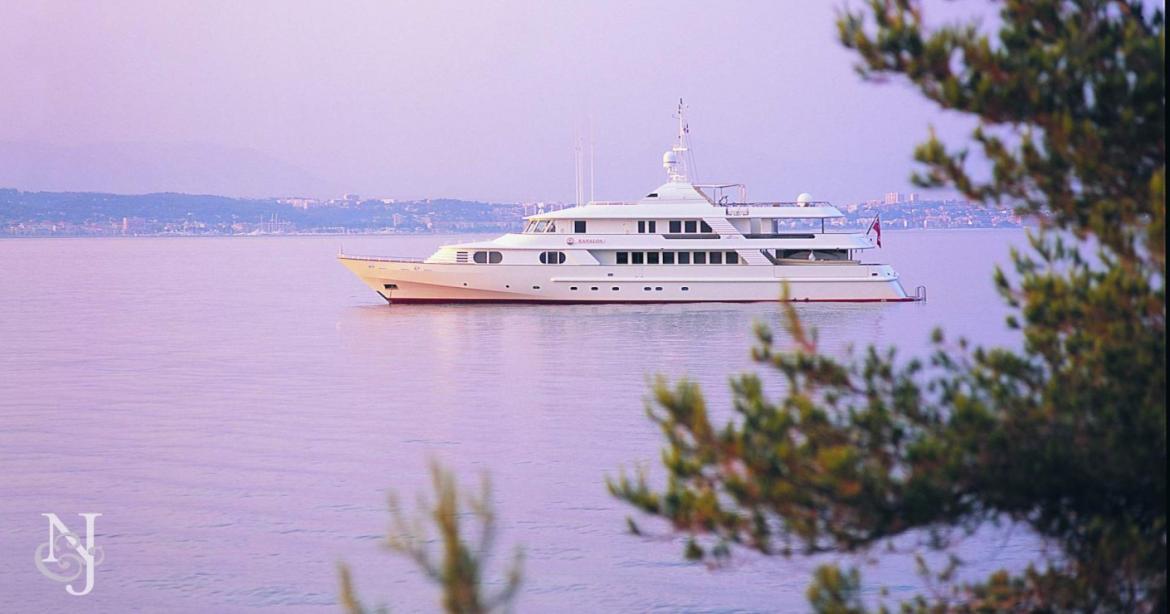 yacht Lady Ellen II
