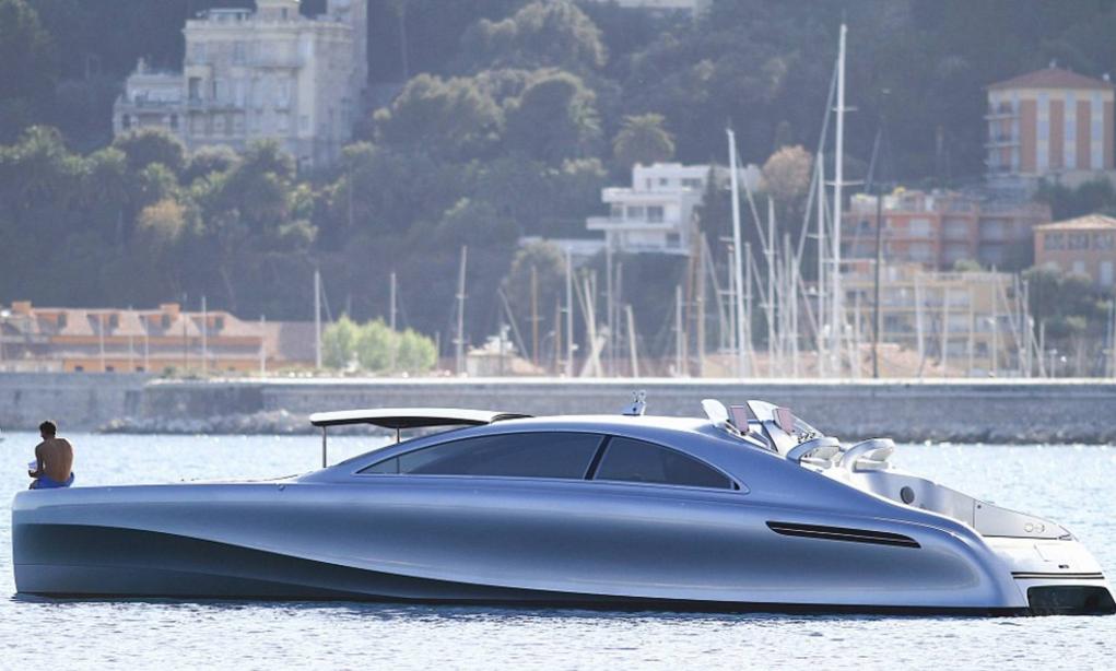 The First Mercedes Benz Motor Yacht Spotted In France Yacht Harbour