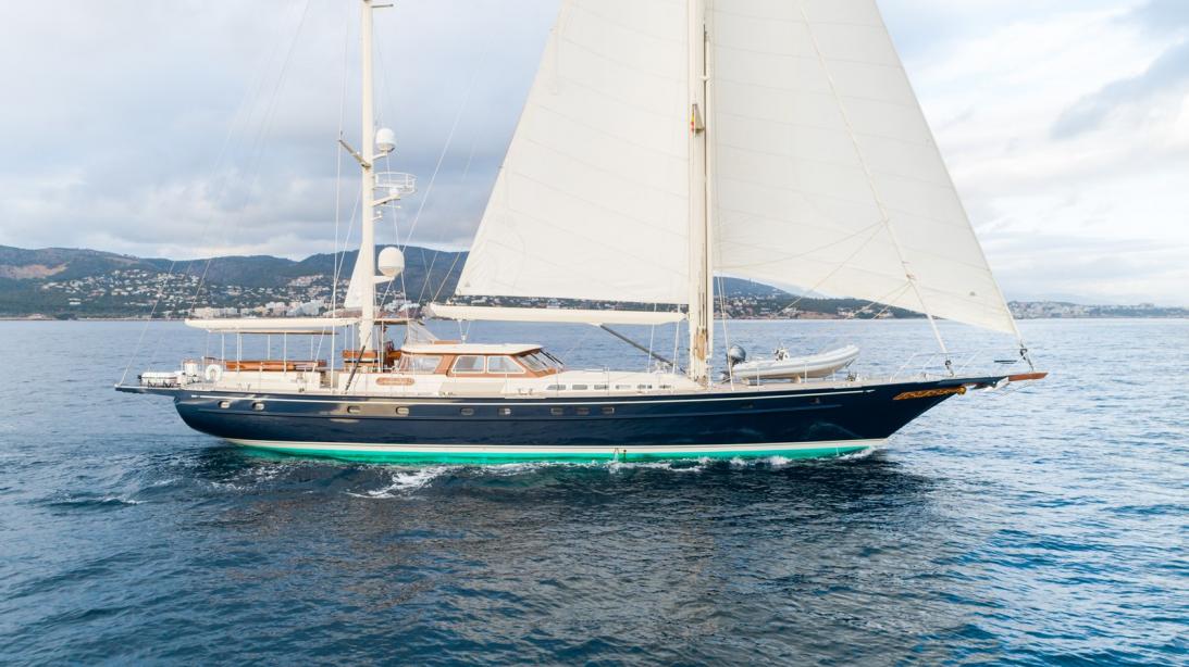yacht Audrey II