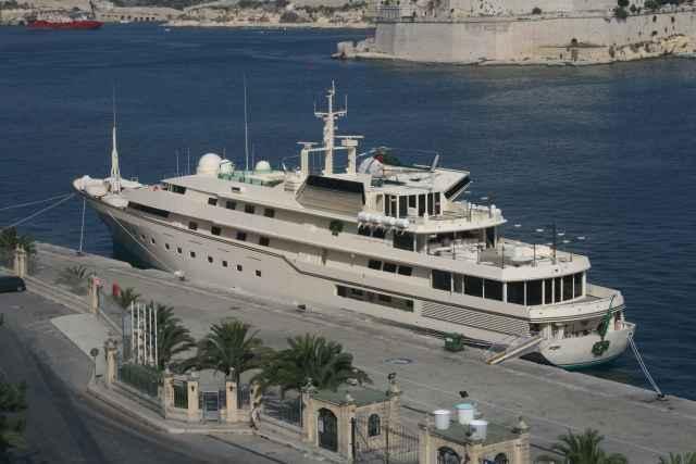 motor yacht kingdom 5kr