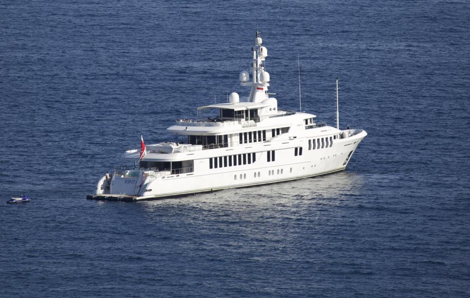 motor yacht bella 2