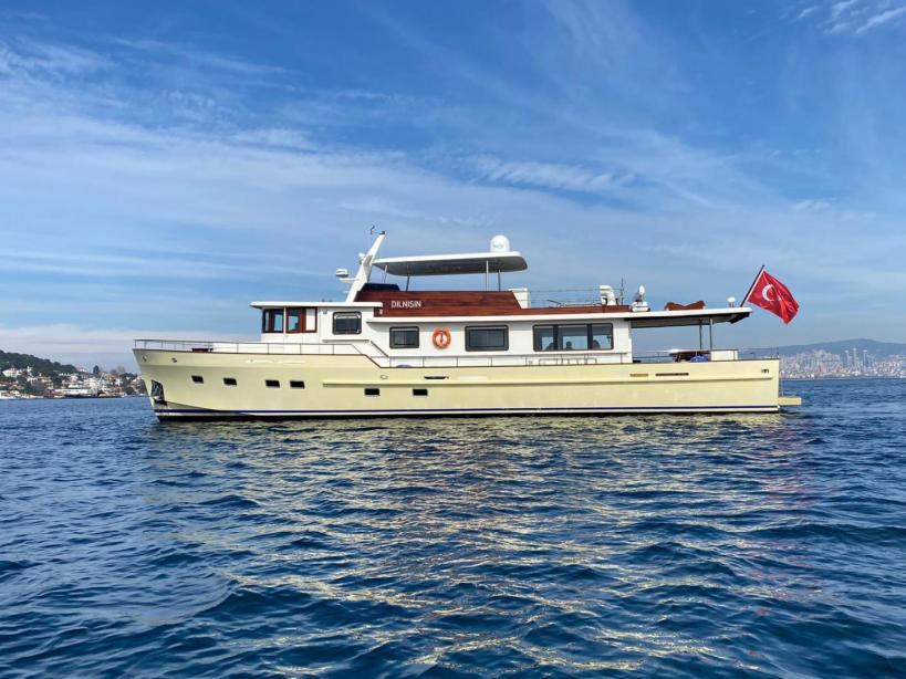 yacht Dilnisin