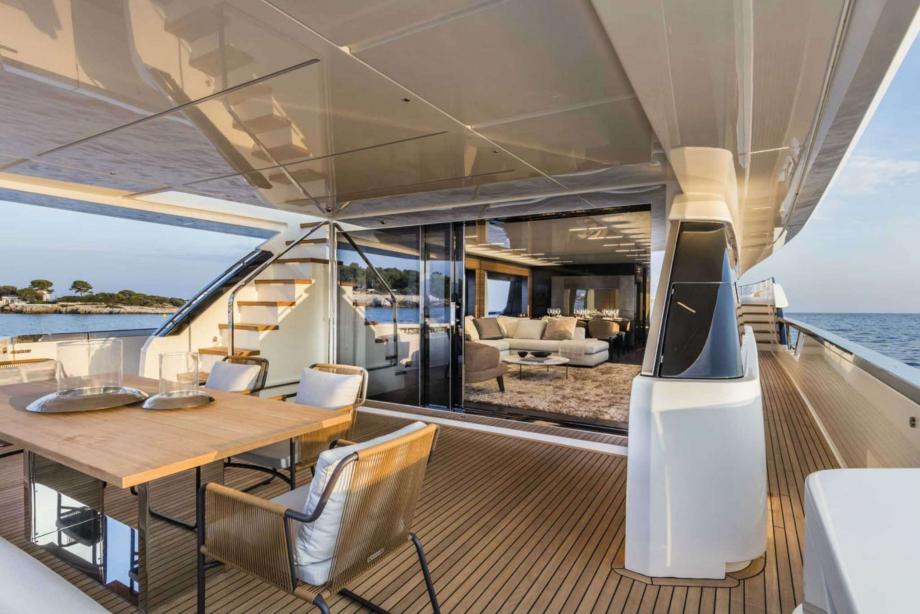 yacht L'Opera