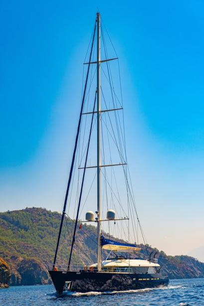 yacht L'Aquila