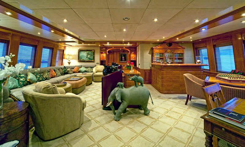 yacht Lady Anastasia