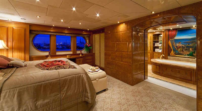 yacht Lady Anastasia