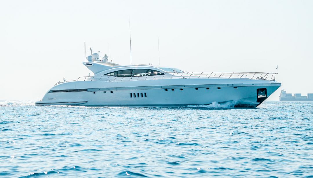 yacht Yalla