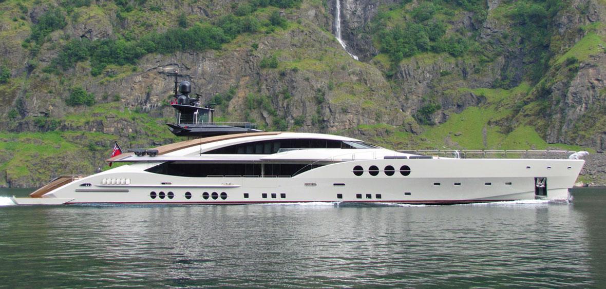 Motor Yacht Lady M Palmer Johnson Yacht Harbour