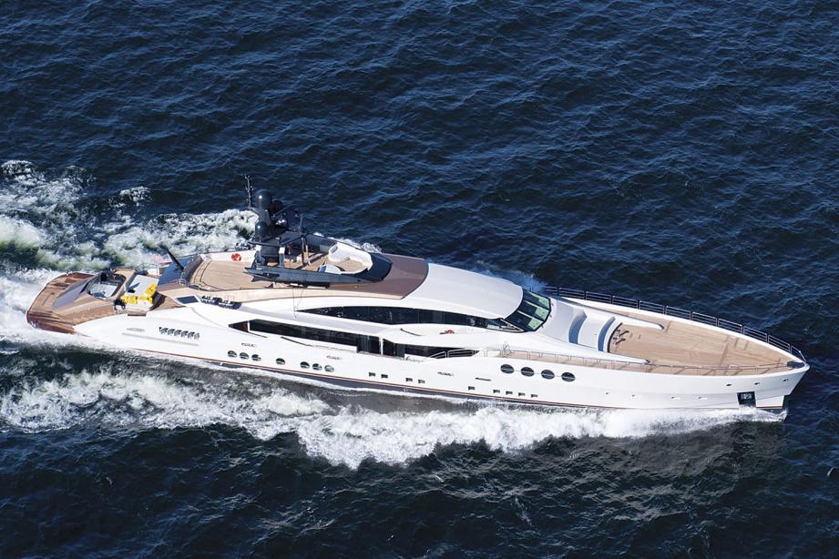 who owns the lady m yacht