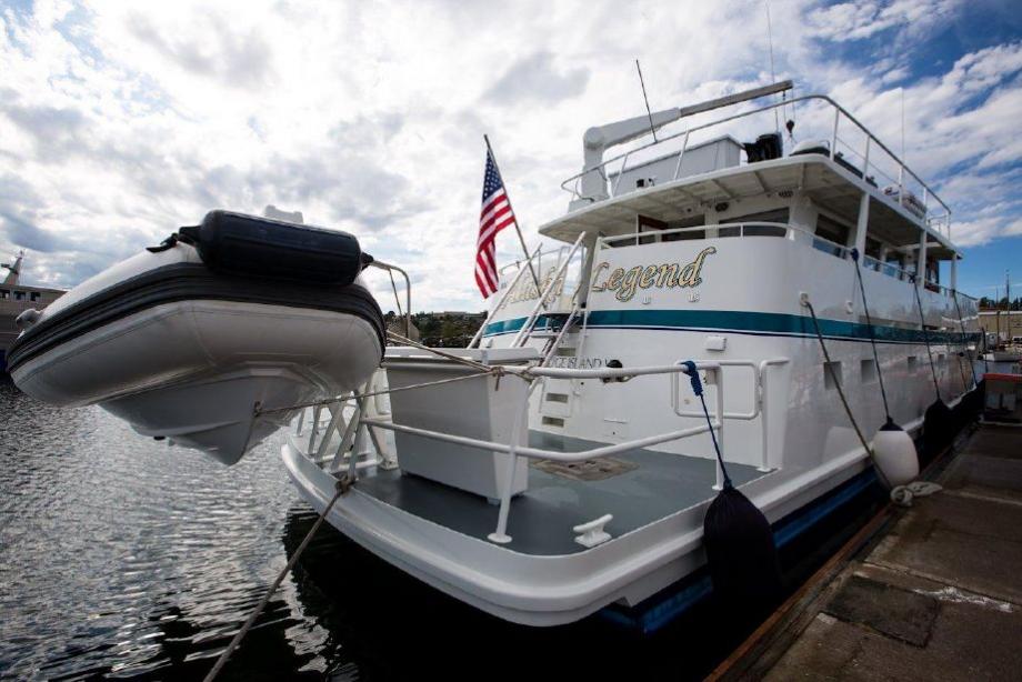 yacht Alaskan Legend