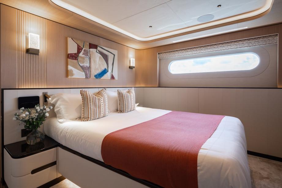 yacht Moonen 110 Mustique