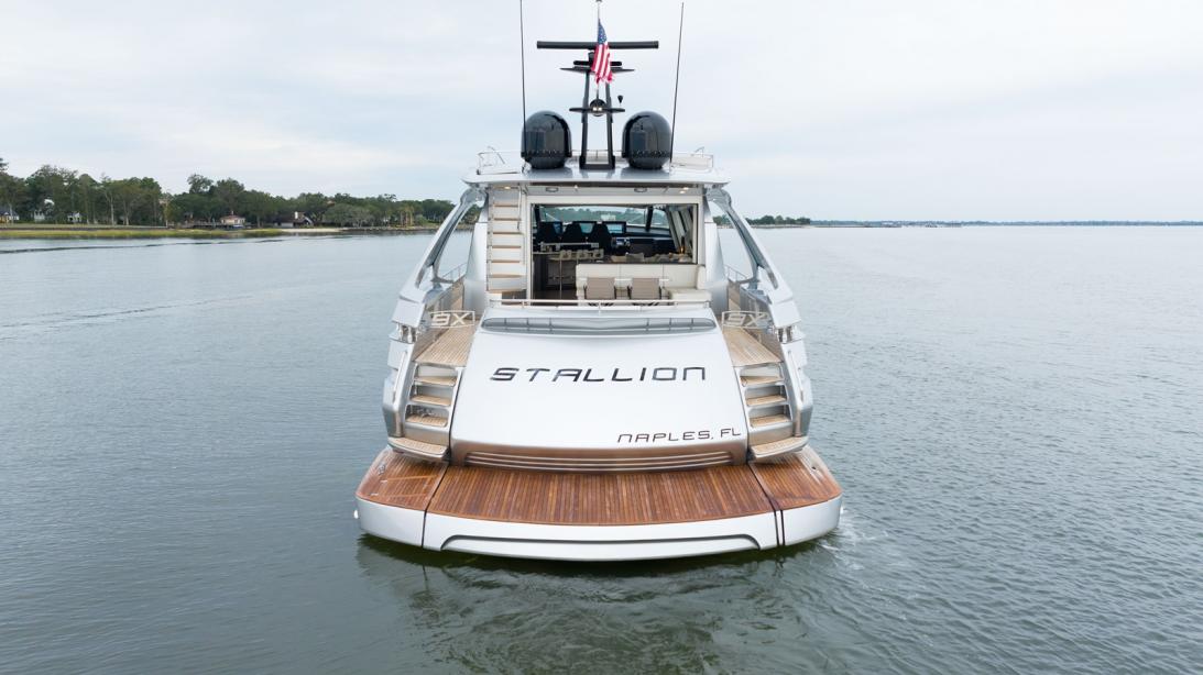 yacht Stallion