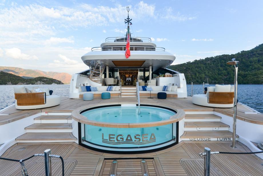 Motor yacht Legasea - Benetti - Yacht Harbour