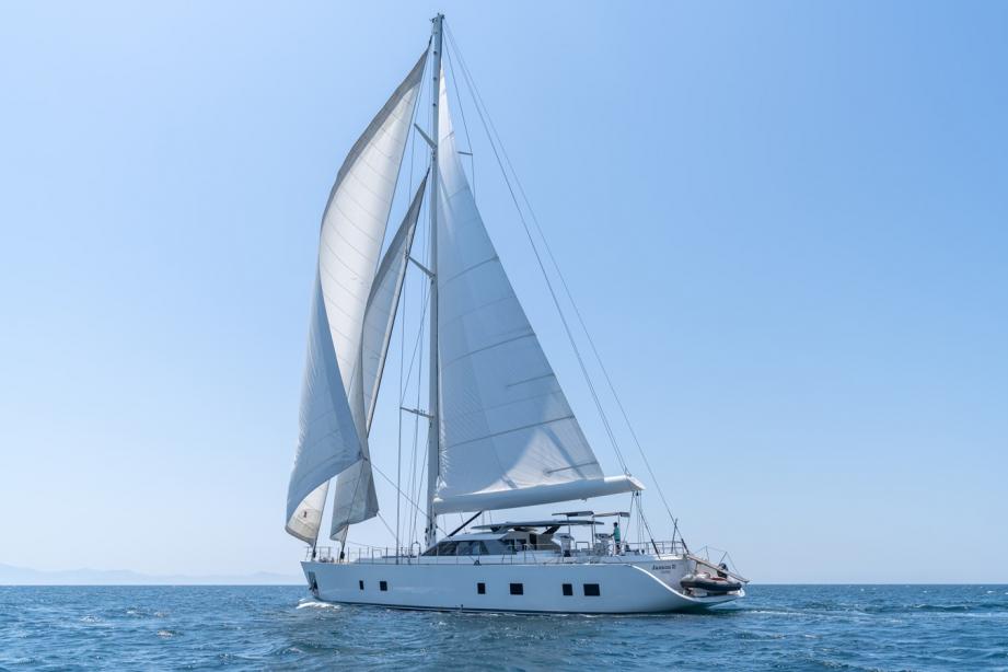 yacht Jasmina III