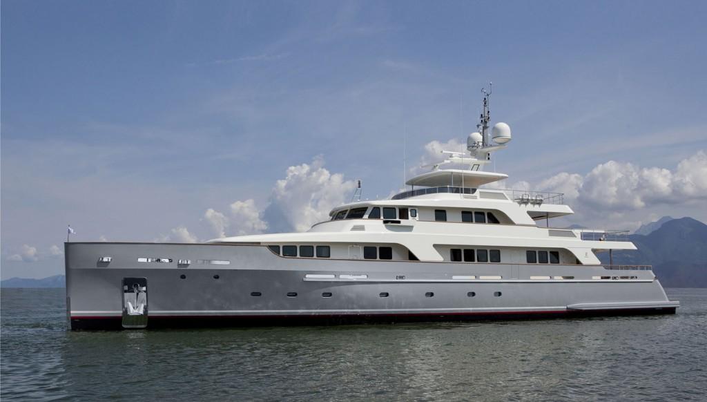 libra omega yacht prezzo