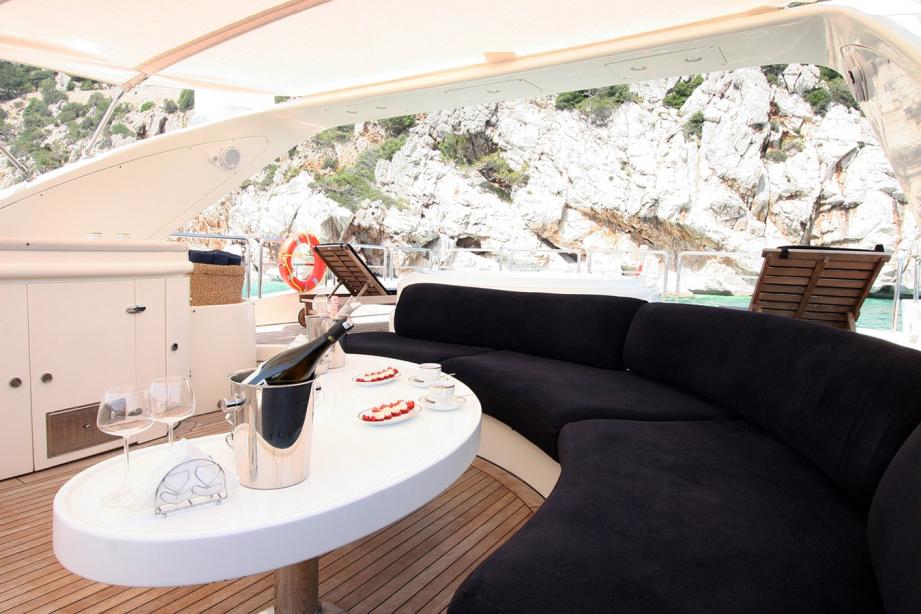 yacht Obsidian