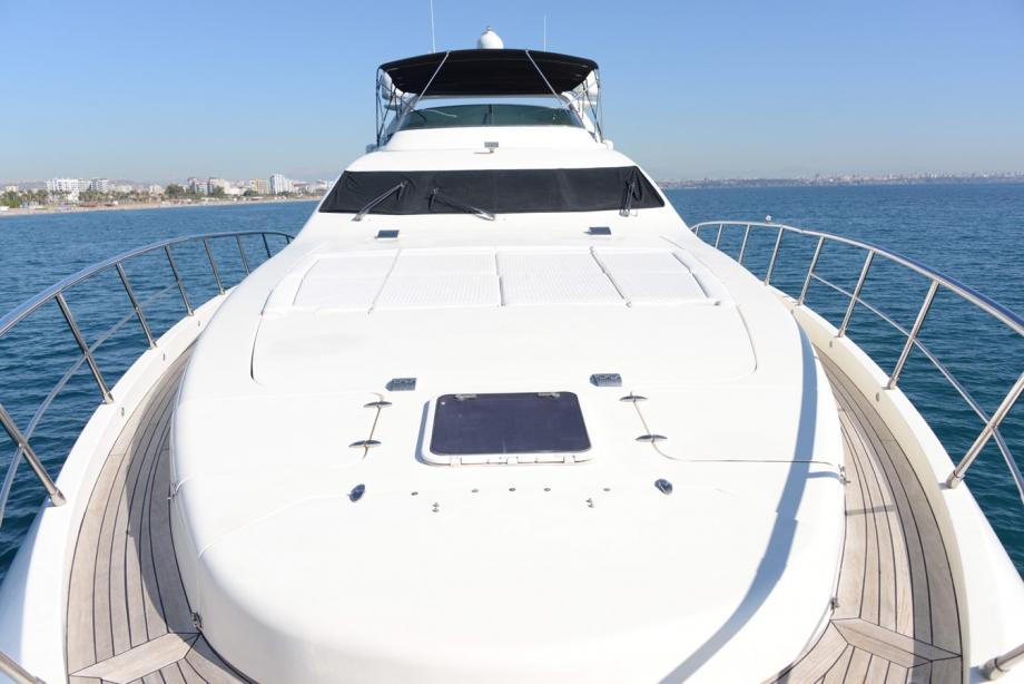 yacht Obsidian