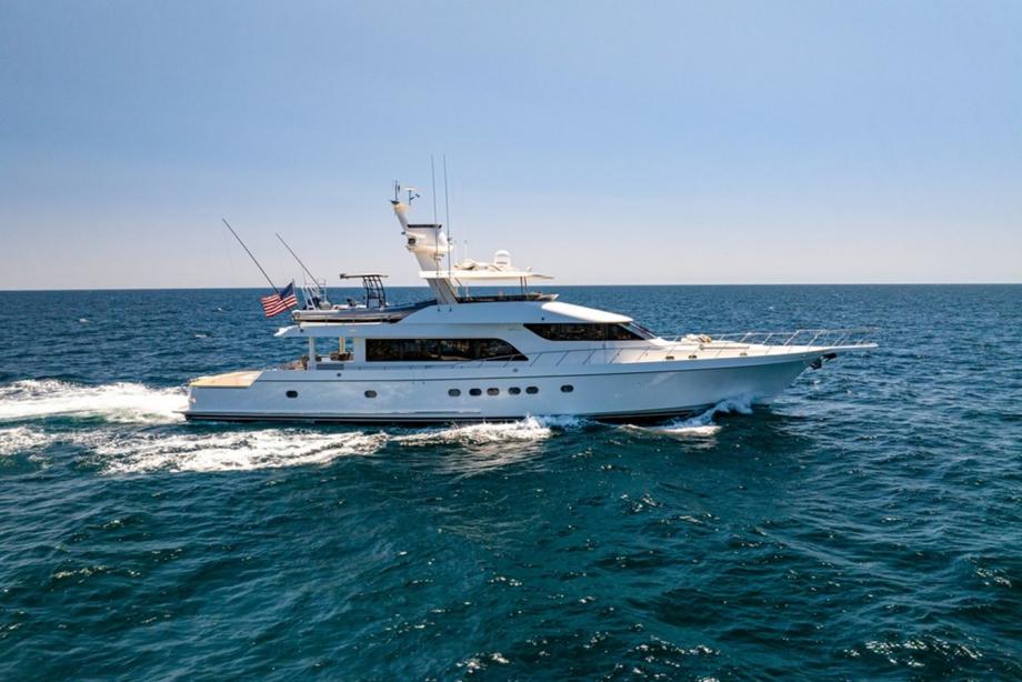 yacht Chiron