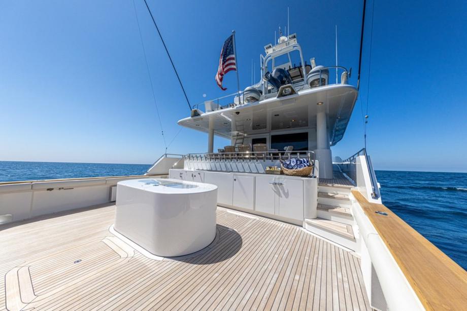 yacht Chiron