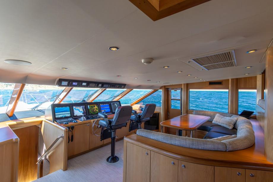 yacht Chiron