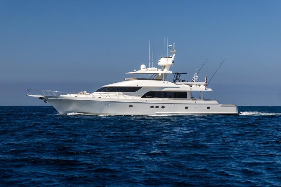 yacht Chiron