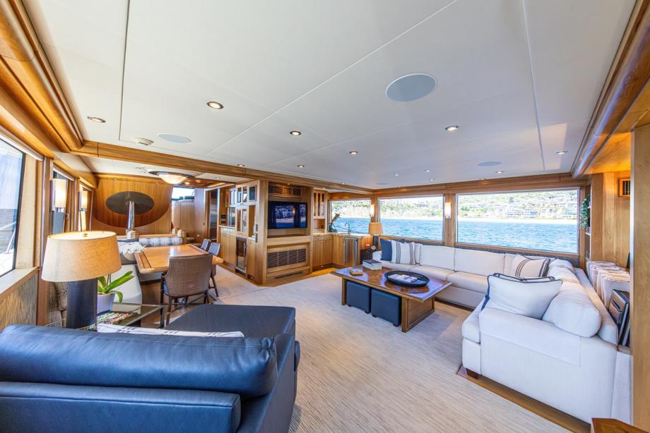 yacht Chiron