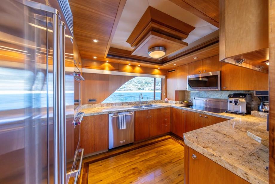 yacht Chiron