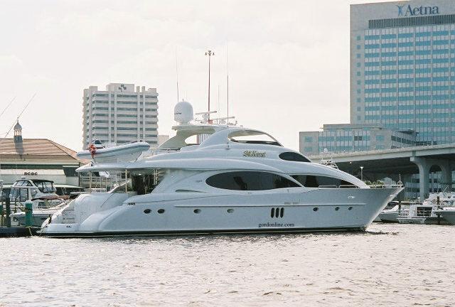 Motor yacht 24 Karat - Lazzara - Yacht Harbour