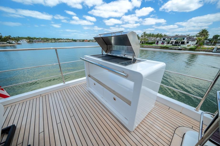 yacht Scudo