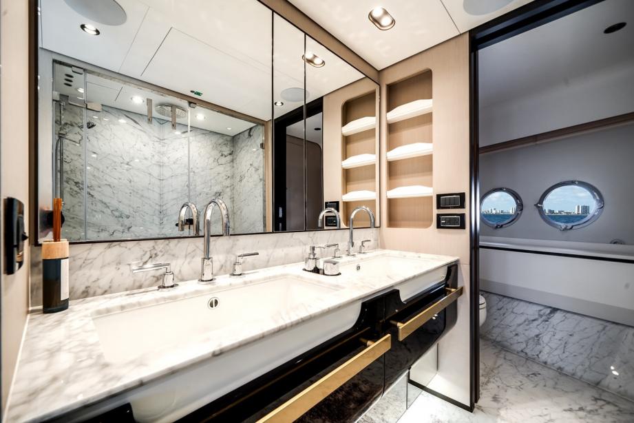 yacht Scudo