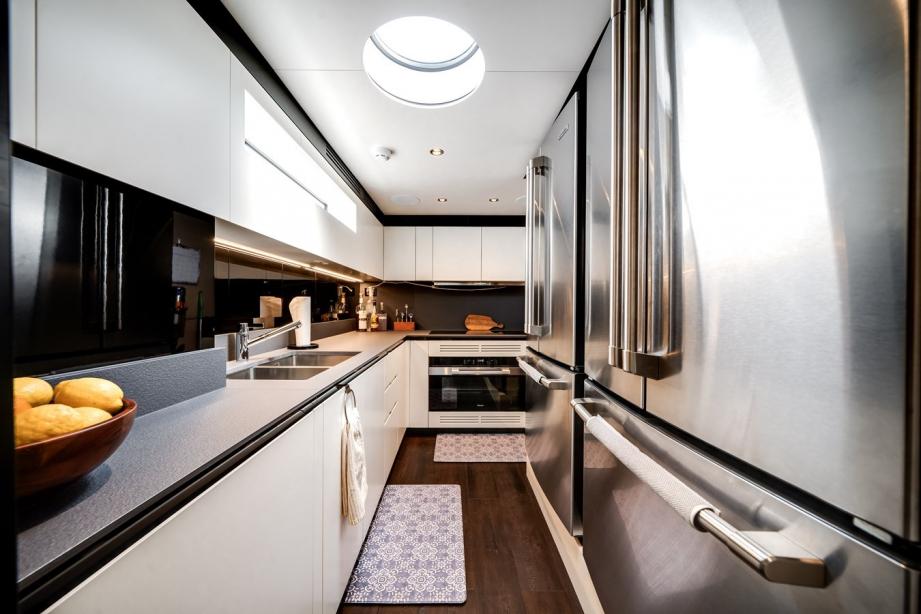 yacht Scudo