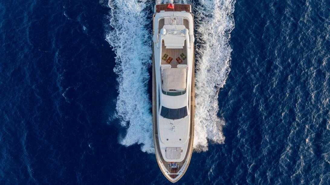 yacht Limion