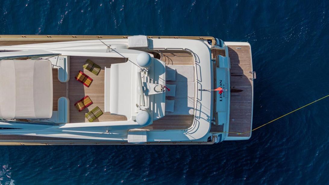 yacht Limion