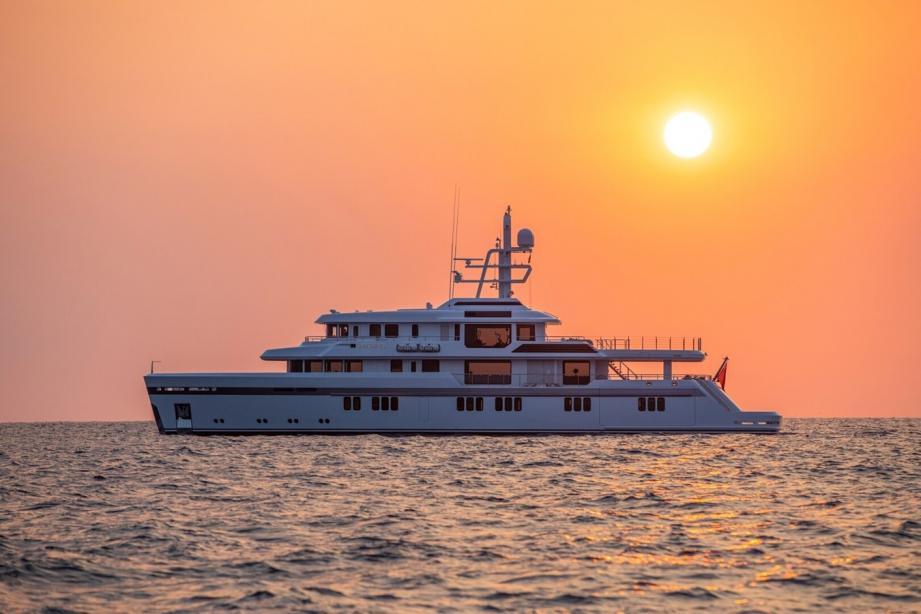 yacht Promise.