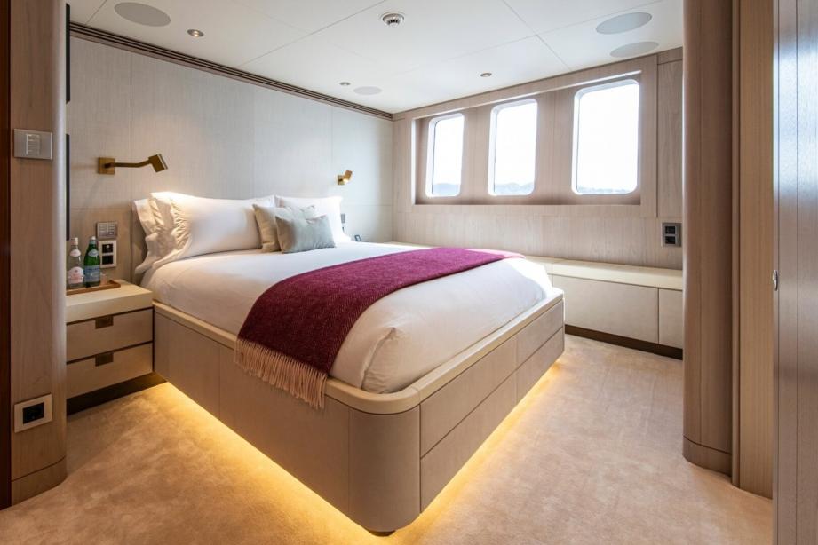 yacht Promise.