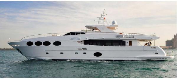 yacht Majesty 105