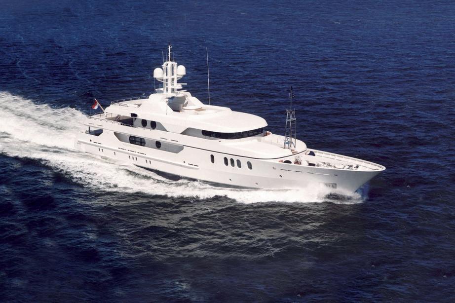 yacht Mercury