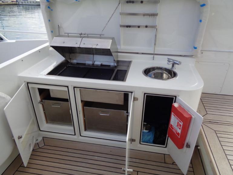 yacht Mariclaire