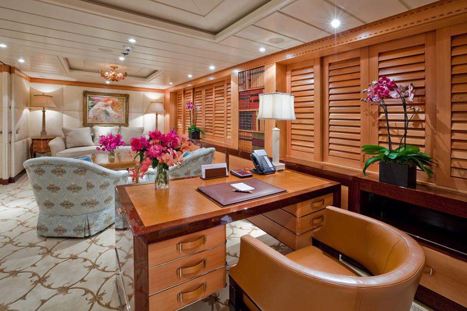 yacht Nita K II