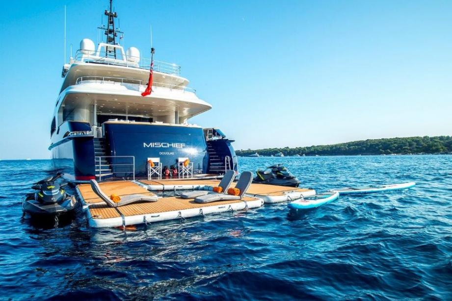 mischief 1 yacht