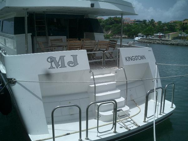yacht MJ