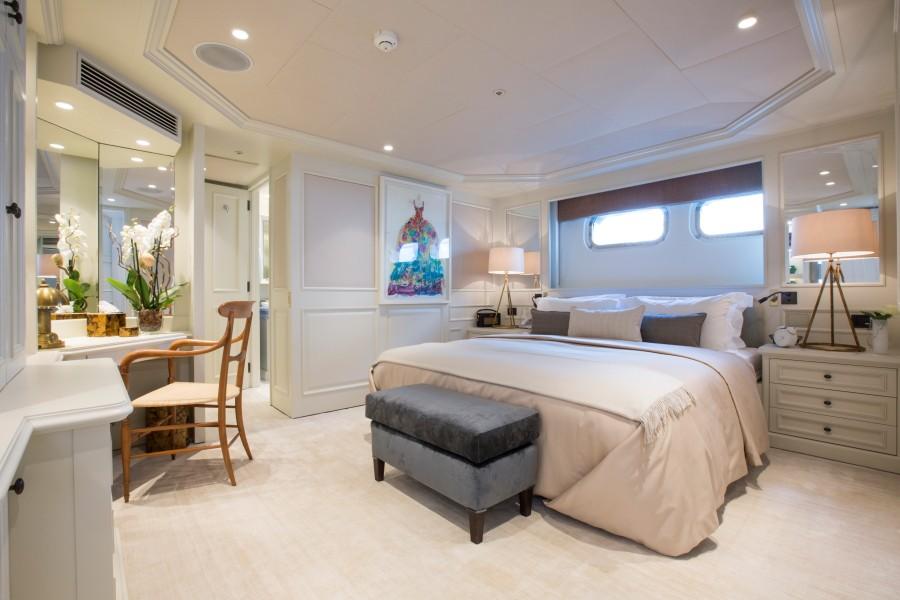 yacht Mosaique