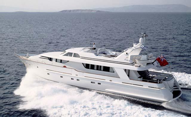 yacht Ninemia