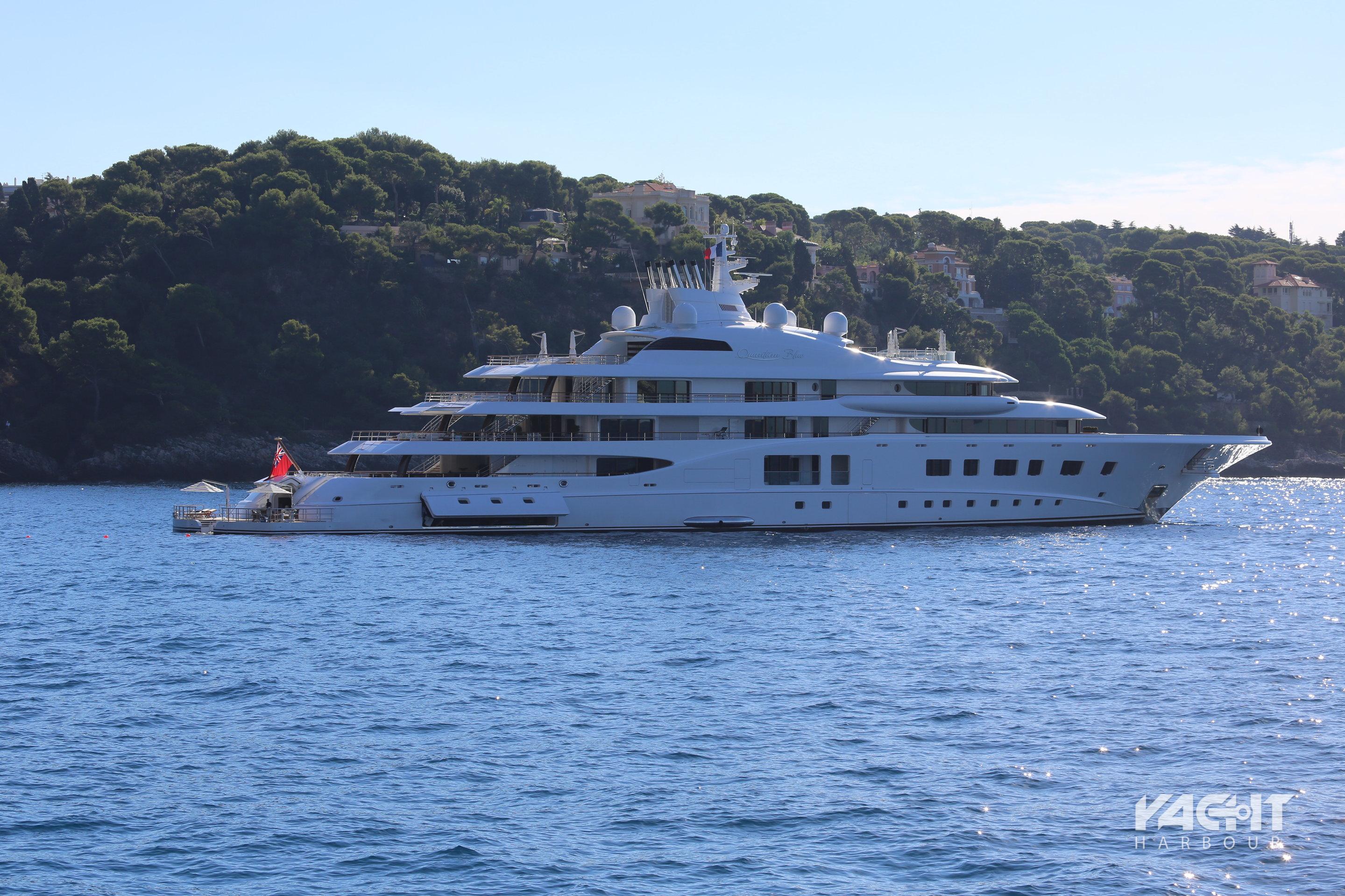 motor yacht quantum blue