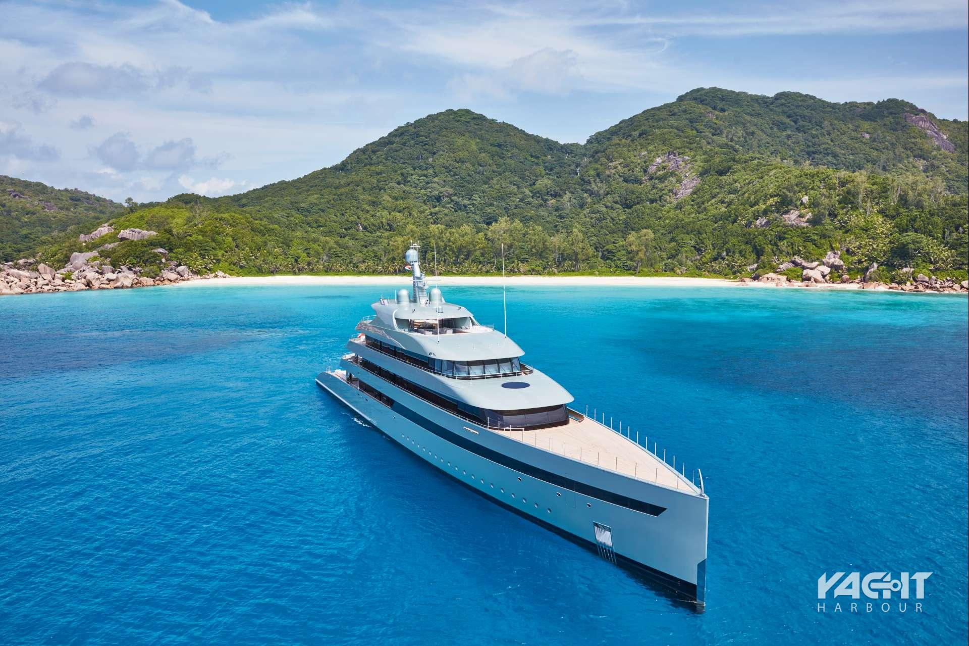 motor-yacht-savannah-feadship-yacht-harbour